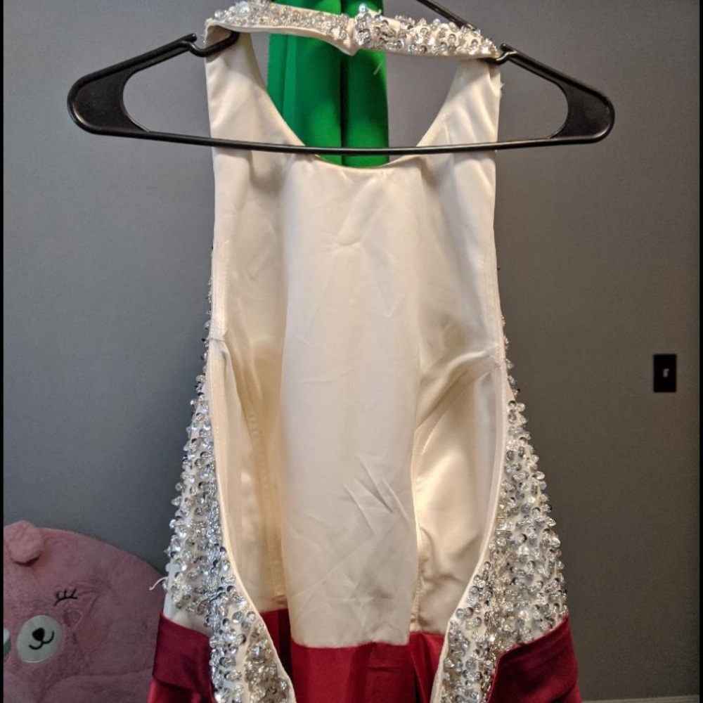 Dresses! - Picture 5 of 8